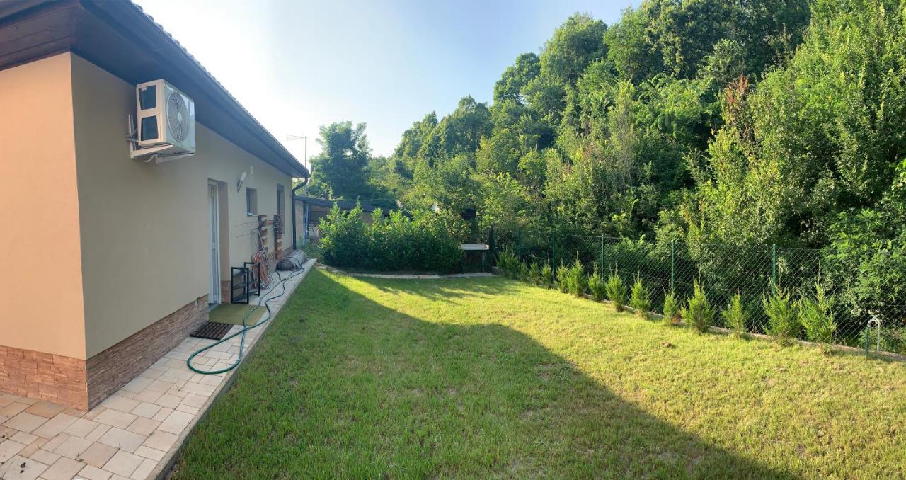 House Carlo Ponty Apartman Tass Kültér fotó