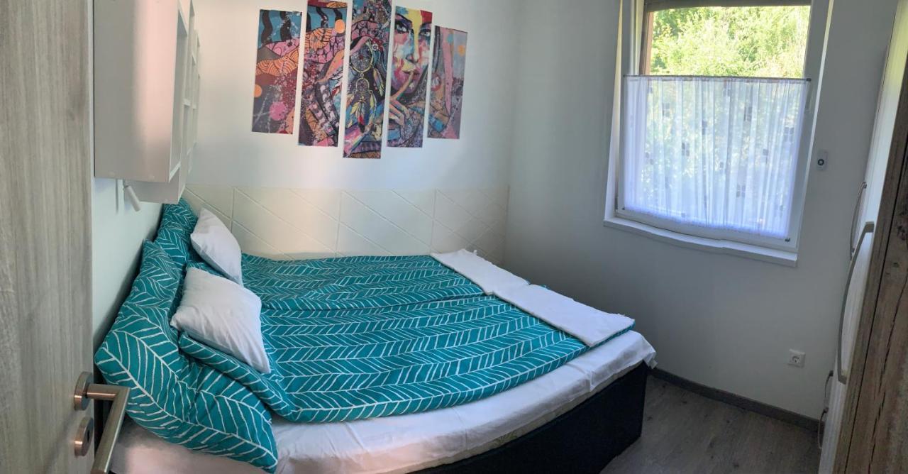 House Carlo Ponty Apartman Tass Kültér fotó